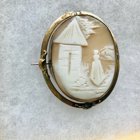 Antique Victorian Rebecca at the Well Cameo Brooch - Picture 4 of 9